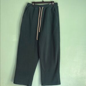 Green Joggers with Drawstring Waistband and Relaxed Fit